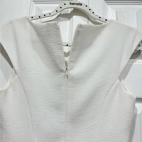 Black Halo white texture cap sleeve zip up Peplum Dress - Picture 10 of 16